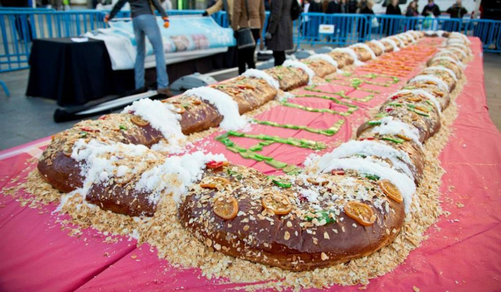 Roscón de Reyes solidario en la Puerta del Sol